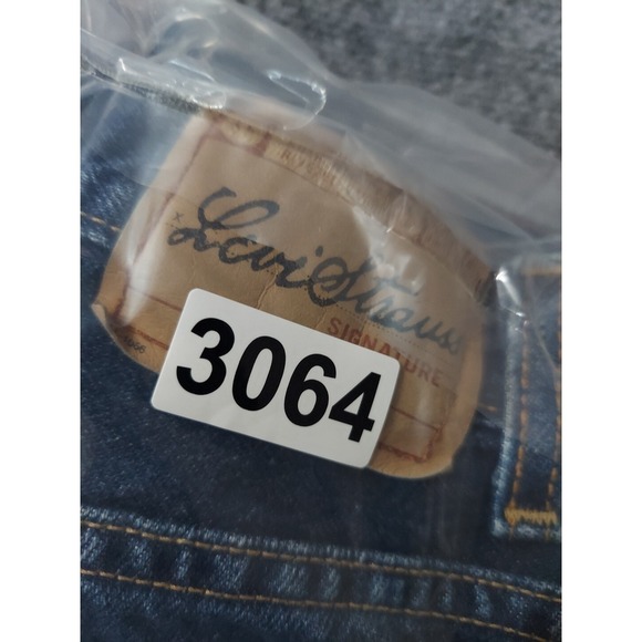 Levis Jeans Women 12 Short Blue Vtg Tapered Hi Rise Relaxed Fit baggy Medium Wsh - Picture 9 of 9